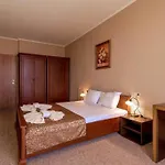 Hotell Festa 4*