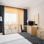Hotell Festa 4*